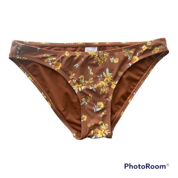 ⚡️3/$20 Floral bikini - Picture 7 of 10